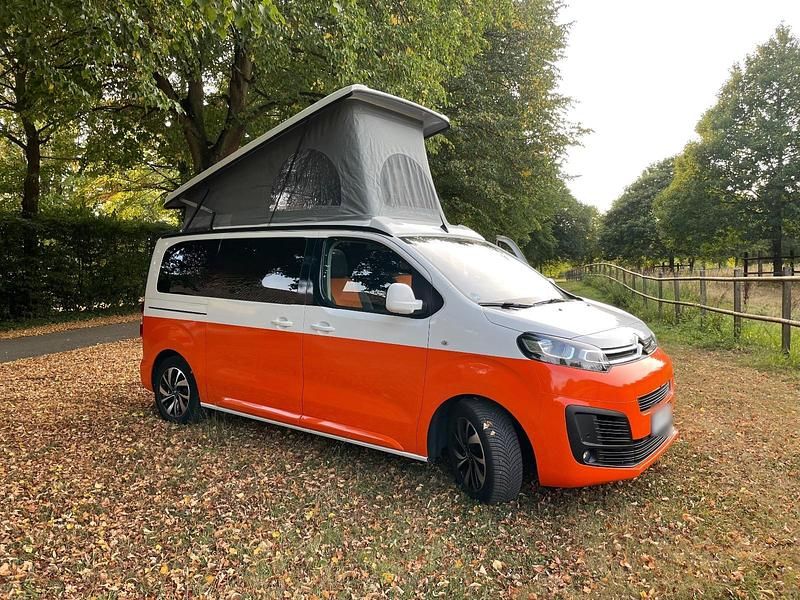 Gebraucht Citroën Spacetourer 145 PS (106 kW) 2022 Weiß Van / Kleinbus