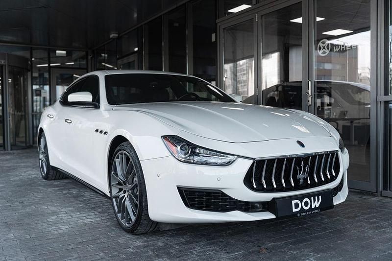 Weiß Gebraucht 2018 Maserati Ghibli Coupé | 28.500 € (Superpreis) - Bild 1/4
