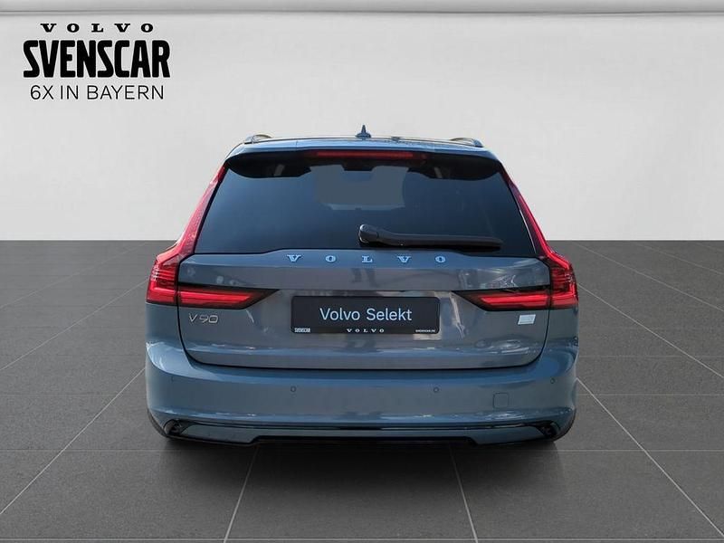 Second-hand Volvo V90 Plus 398 CP (292 kW) 2022 Gri Break