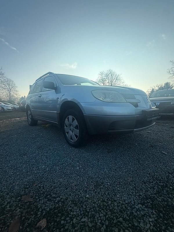 Gebraucht Mitsubishi Outlander 136 PS (100 kW) 2006 Silber SUV