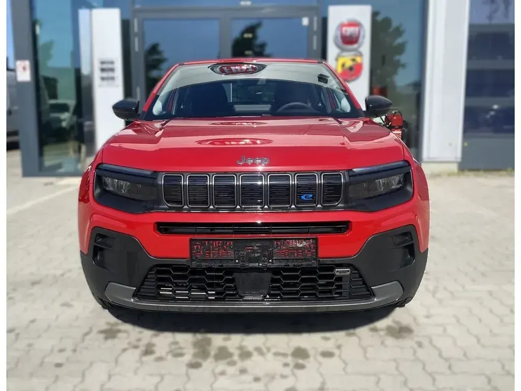Gebraucht Jeep Avenger EV Longitude 114 kW (156 PS) 2023 Rot SUV