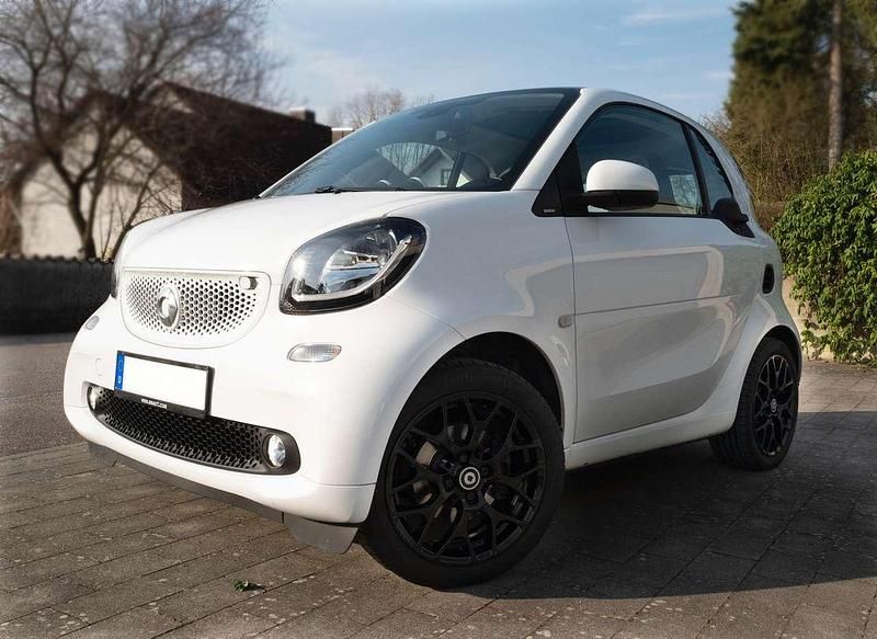 Gebraucht Smart ForTwo Coupé 90 PS (66 kW) 2016 Weiß Coupé