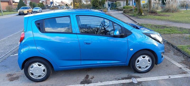 Gebraucht Chevrolet Spark LT 68 PS (50 kW) 2014 Blau Kleinwagen