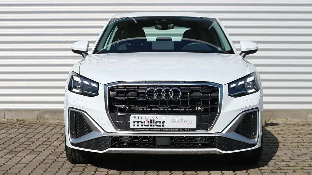 Gebraucht Audi Q2 S-Line 150 PS (110 kW) 2025 Weiß SUV