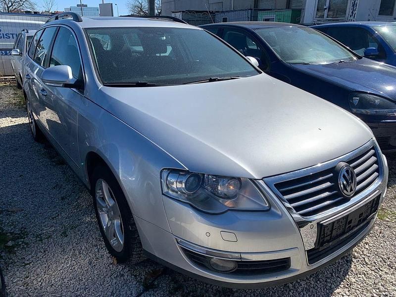 Silber Gebraucht 2009 VW Passat Comfortline Kombi | 3.350 € (Fairer Preis) - Bild 1/4
