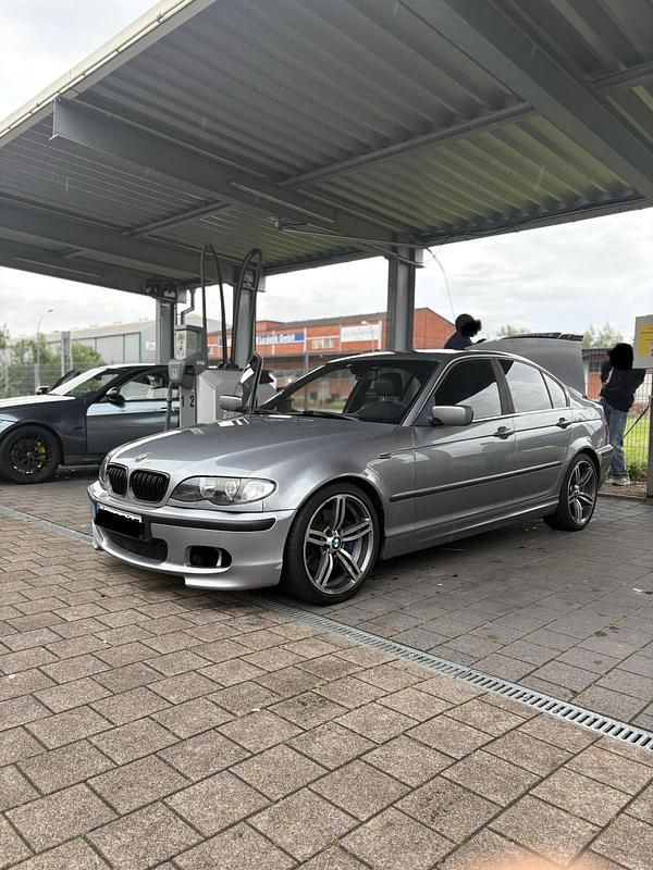 Gebraucht BMW 330 204 PS (150 kW) 2002 Grau Limousine