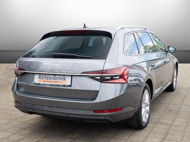 Gebraucht Skoda Superb Style 150 PS (110 kW) 2024 Grau Kombi