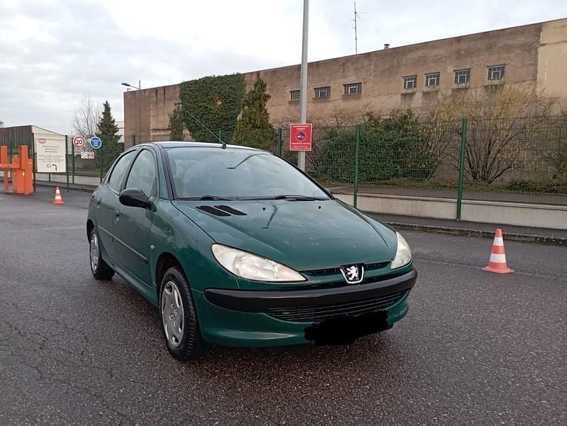 Gebraucht Peugeot 206 60 PS (44 kW) 2000 Grün Kleinwagen