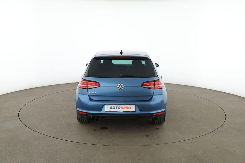 Gebraucht VW Golf VII LOUNGE 2015 Blau Limousine