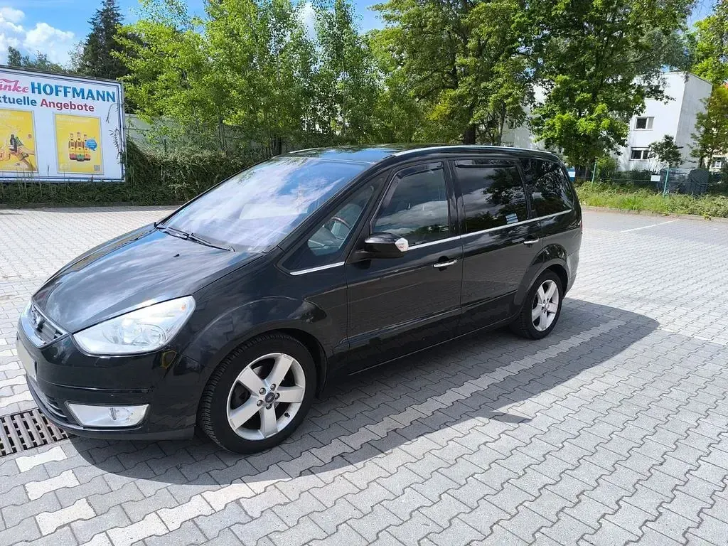 Używany Ford Galaxy 140 KM (102 kW) 2010 Czarny Minivan