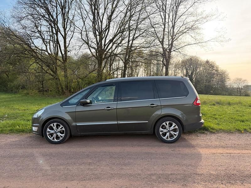 Gebraucht Ford Galaxy 140 PS (102 kW) 2010 Andere farben Van / Kleinbus