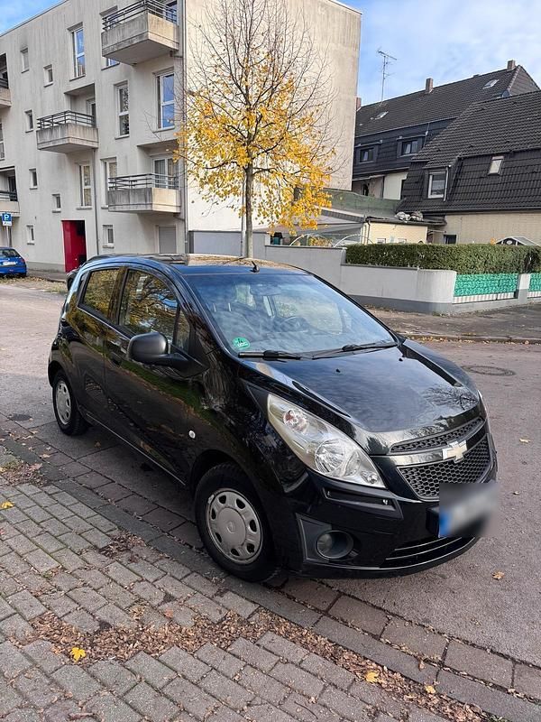 Schwarz Gebraucht 2011 Chevrolet Spark Kleinwagen | 2.500 € (Etwas zu teuer) - Bild 1/4