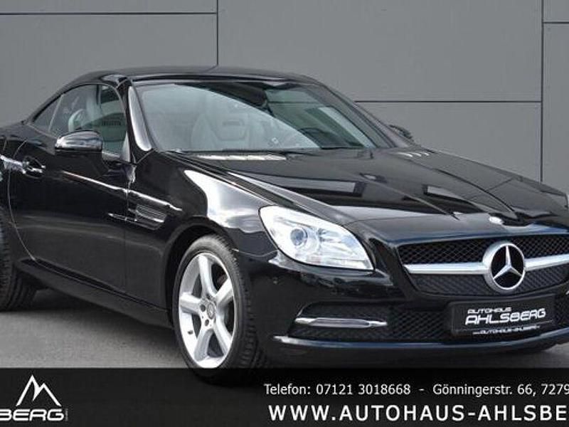 Gebraucht Mercedes SLK200 184 PS (135 kW) 2015 Obsidianschwarz  lack Cabrio