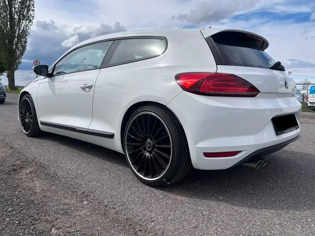 Gebraucht VW Scirocco 125 PS (91 kW) 2015 Weiß Coupé