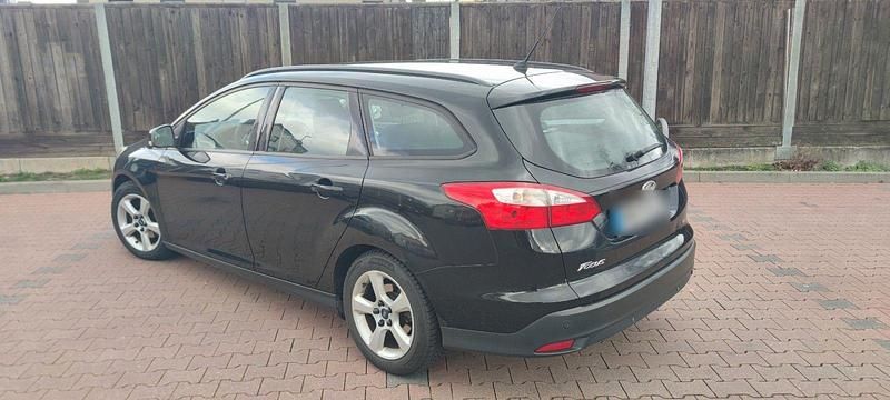 Brugt Ford Focus Trend 116 HK (85 kW) 2012 Sort Stationcar