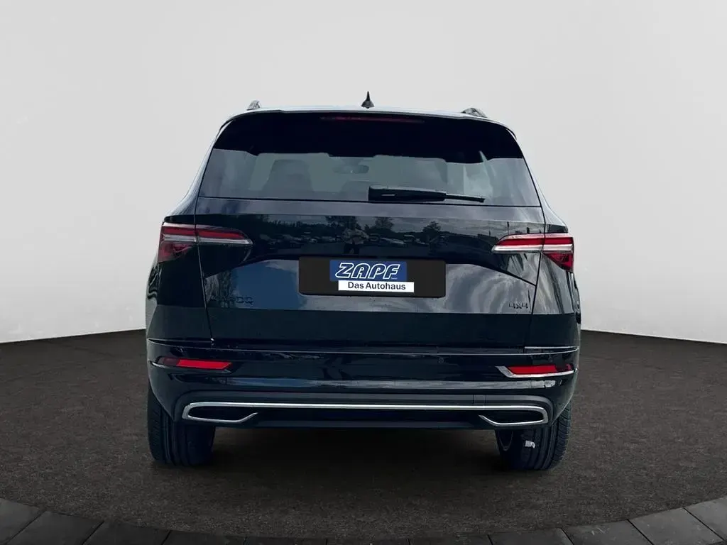 Neu Skoda Karoq SportLine 150 PS (110 kW) 2026 Schwarz SUV
