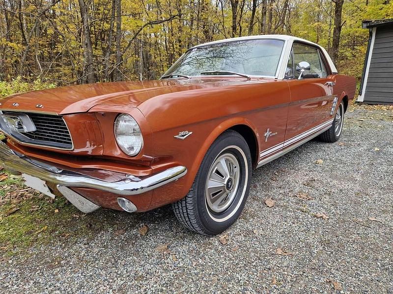 Second-hand Ford Mustang 200 CP (147 kW) 1966 Emberglo Coupe