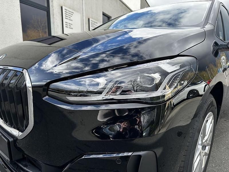 Gebraucht BMW 225 245 PS (180 kW) 2026 Schwarz uni Van / Kleinbus