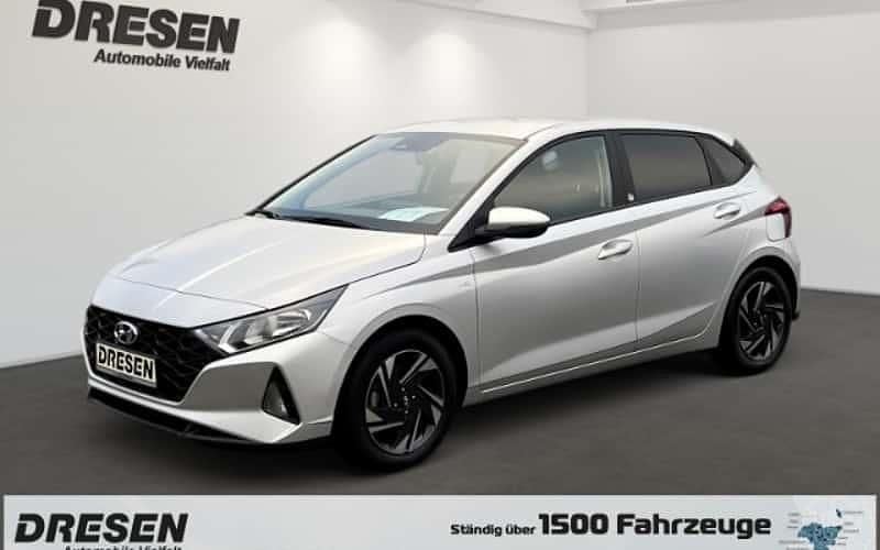 Silber Gebraucht 2022 Hyundai i20 Edition 30 Limousine | 14.990 € (Guter Preis) - Bild 1/4