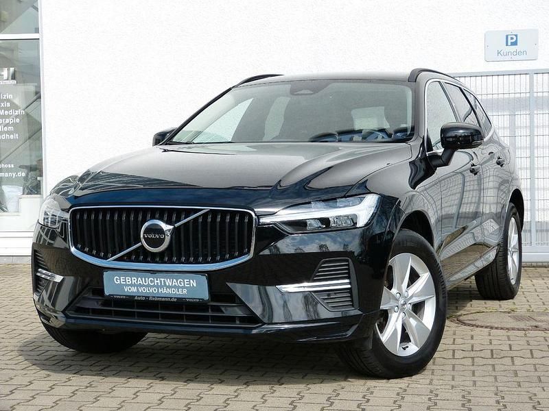 Gebraucht Volvo XC60 Momentum 197 PS (144 kW) 2022 Schwarz SUV