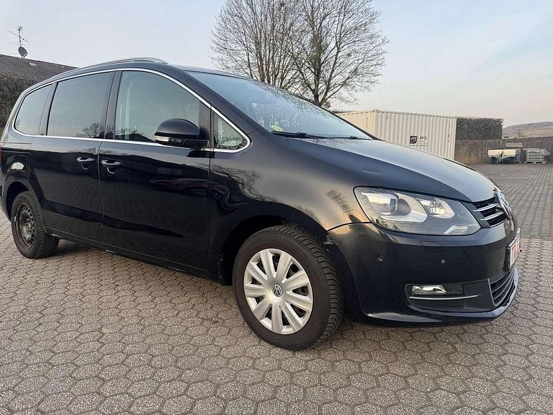 Gebraucht VW Sharan Highline 177 PS (130 kW) 2013 Deep black perleffekt Van / Kleinbus