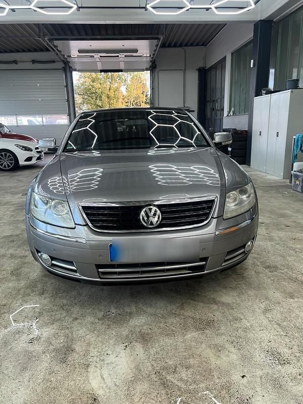 Braun Gebraucht 2009 VW Phaeton Limousine | 6.400 € (Fairer Preis) - Bild 1/4