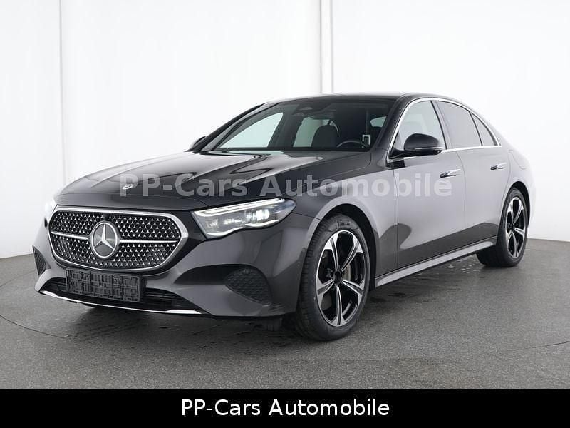 Graphitgraumet. Gebraucht 2023 Mercedes E400 Limousine | 49.750 € (Guter Preis) - Bild 1/4