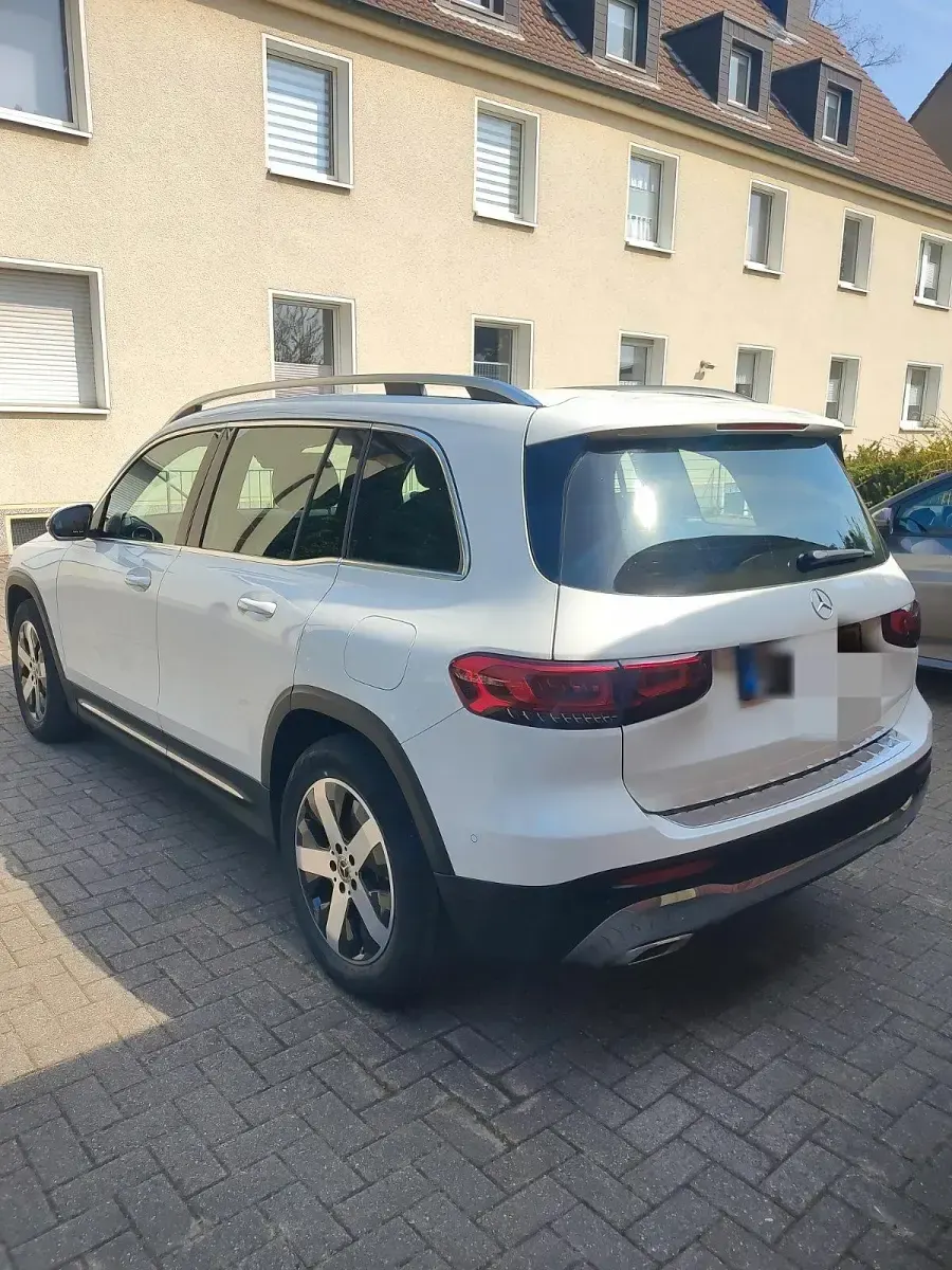 Gebraucht Mercedes GLB180 136 PS (100 kW) 2022 Weiß SUV