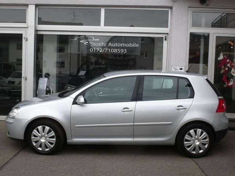 Gebraucht VW Golf V 102 PS (75 kW) 2007 Reflexsilber met Limousine