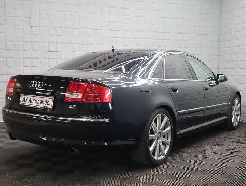 Second-hand Audi A8 Advanced 349 CP (256 kW) 2007 Negru Berlinǎ