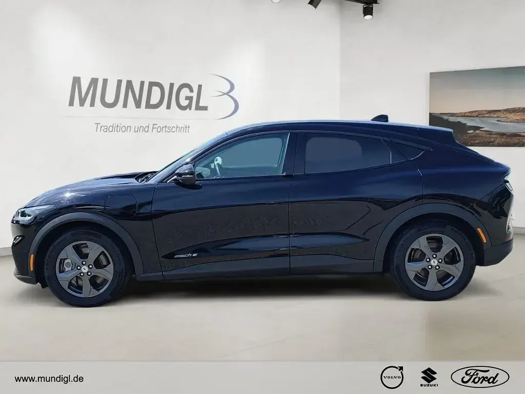 Gebraucht Ford Mustang Mach-E 197 kW (269 PS) 2022 Schwarz SUV