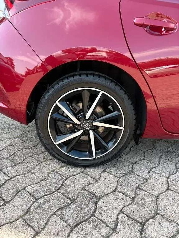 Gebraucht Toyota Auris Edition-S 116 PS (85 kW) 2017 Rot Limousine