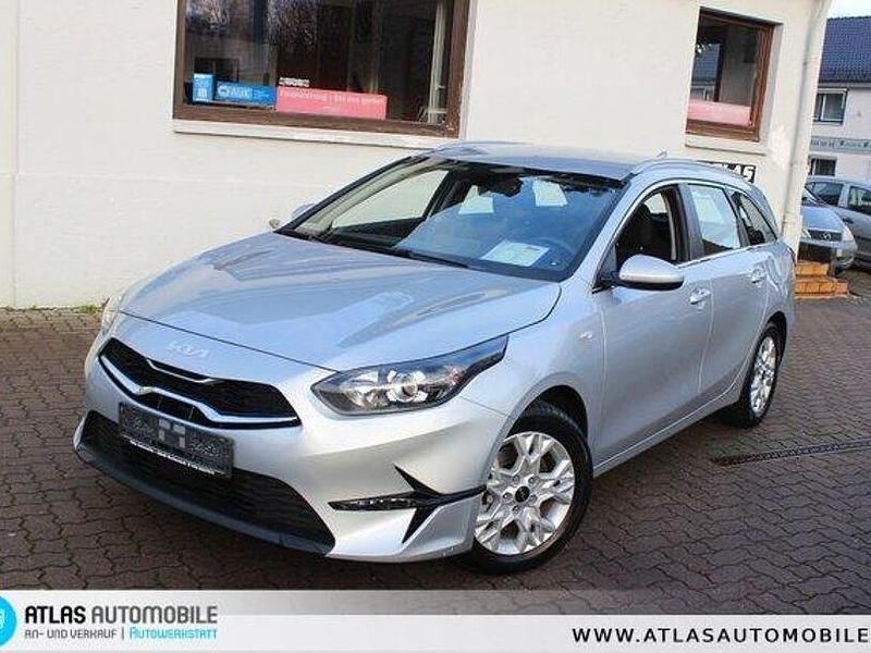 Silber Gebraucht 2024 Kia Ceed Sportswagon Kombi | 22.990 € (Guter Preis) - Bild 1/4