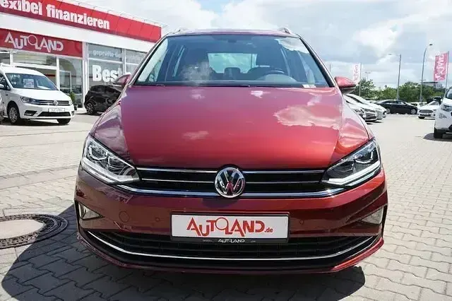 Gebraucht VW Golf 150 PS (110 kW) 2020 Cranberryrotmet. Van / Kleinbus