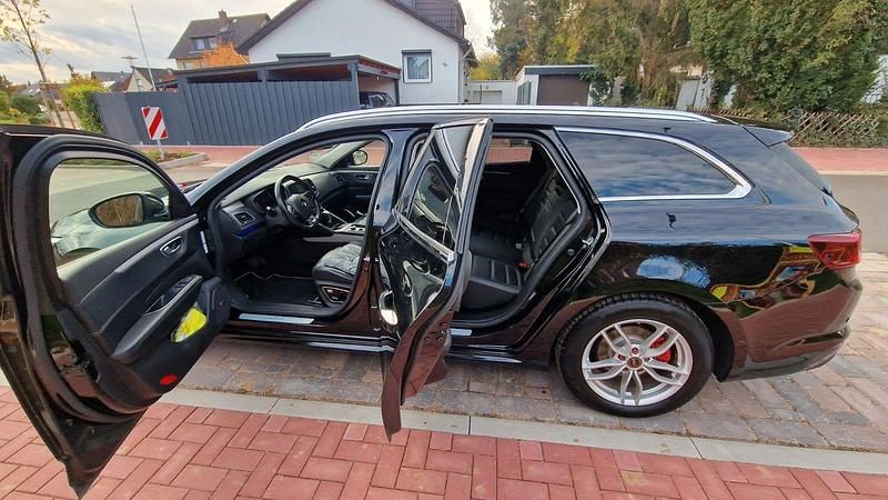 Gebraucht Renault Talisman Initiale Paris 160 PS (117 kW) 2018 Schwarz Kombi