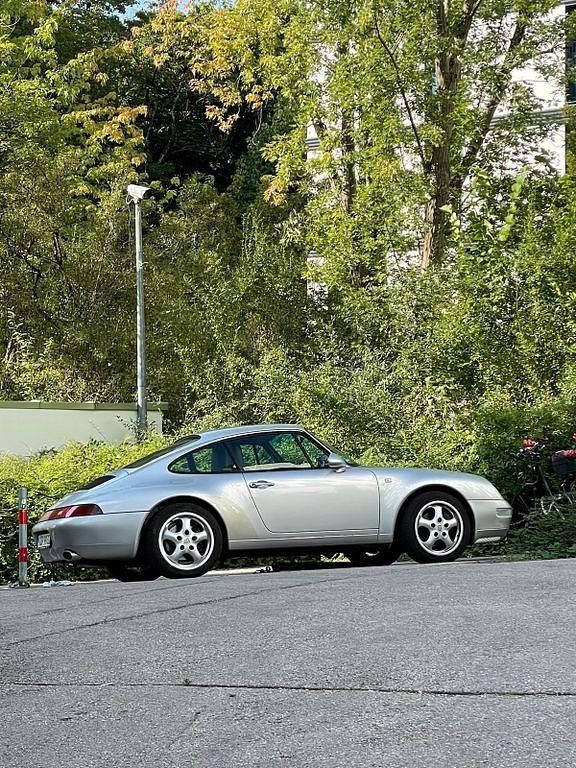 Silber Gebraucht 1994 Porsche 911 Carrera Coupé | 89.000 € - Bild 1/4
