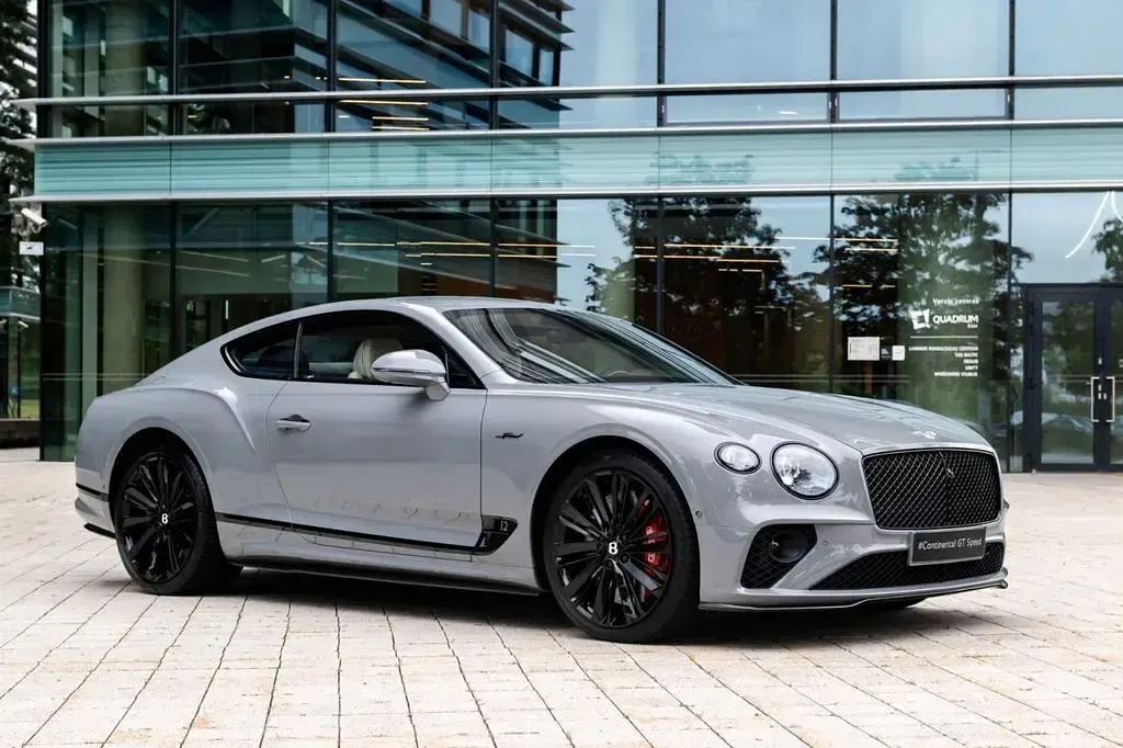 Usata Bentley Continental GT 659 CV (484 kW) 2024 Grigio