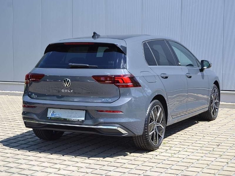 Neu VW Golf VIII 150 PS (110 kW) 2025 Delfingrau metallic Limousine