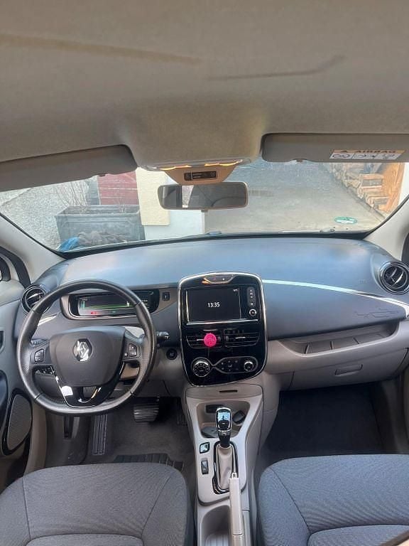 Gebraucht Renault Zoe Intens 64 kW (88 PS) 2016 Weiß Kleinwagen