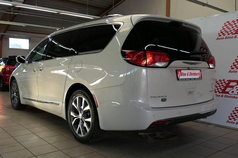 Gebraucht Chrysler Pacifica Limited 287 PS (211 kW) 2020 Weiß Van / Kleinbus