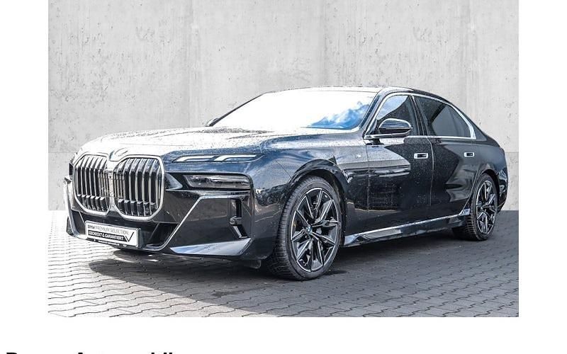 Gebraucht BMW 740 Executive 299 PS (219 kW) 2025 Schwarz Limousine