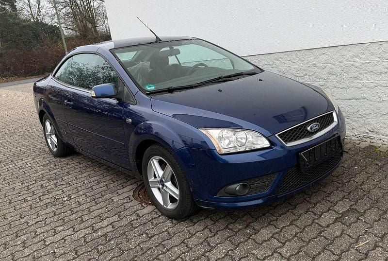 Gebraucht Ford Focus Cabriolet 101 PS (74 kW) 2008 Blau Cabrio