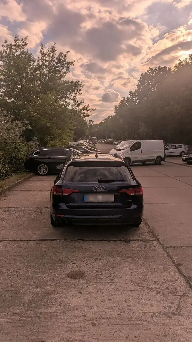 Gebraucht Audi A4 190 PS (139 kW) 2016 Blau Kombi