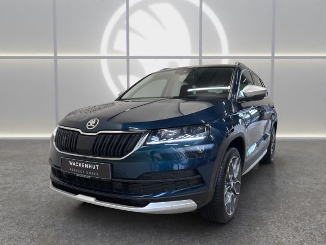Blau Gebraucht 2020 Skoda Karoq SUV | 25.960 € (Fairer Preis) - Bild 1/4