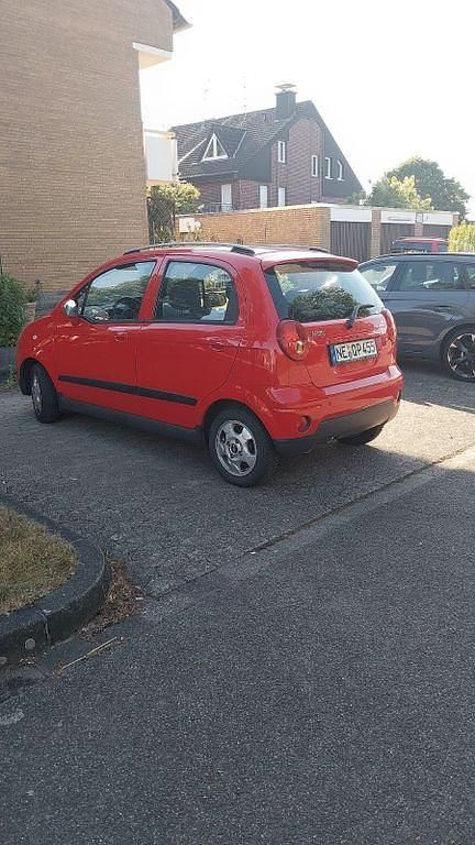 Gebraucht Chevrolet Matiz 67 PS (49 kW) 2010 Rot Kleinwagen