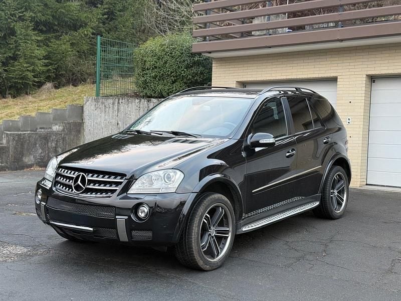Schwarz Gebraucht 2007 Mercedes ML280 SUV | 6.950 € (Guter Preis) - Bild 1/4
