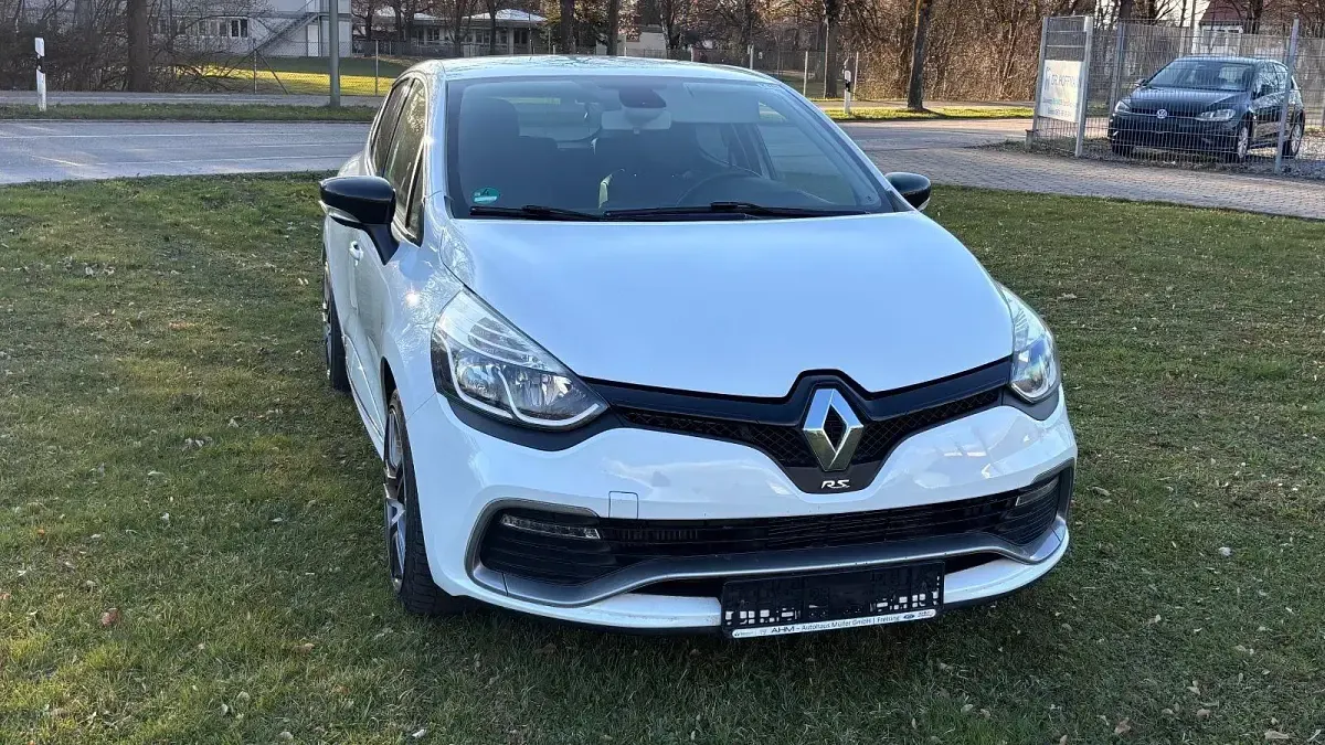 Gebraucht Renault Clio IV R.S. 200 PS (147 kW) 2015 Weiß Limousine