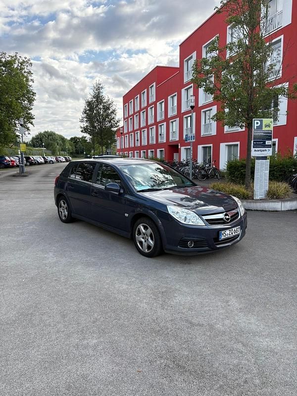 Blau Gebraucht 2005 Opel Signum Kombi | 1.800 € (Fairer Preis) - Bild 1/4