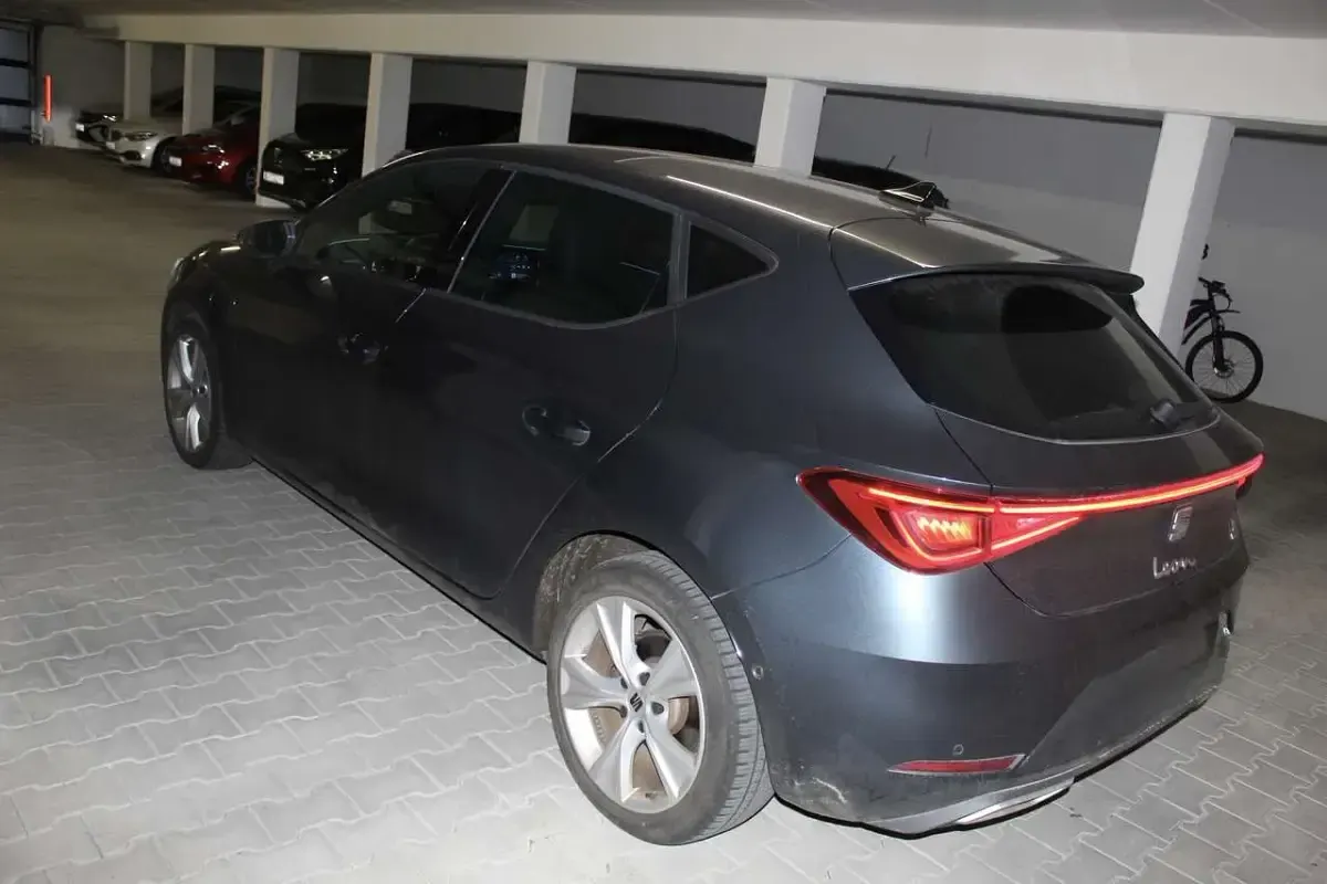Gebraucht Seat Leon FR 150 PS (110 kW) 2020 Grau Kleinwagen