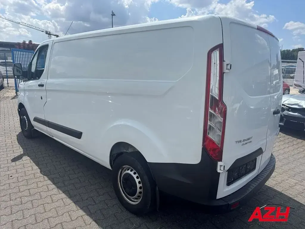 Gebraucht Ford Transit Custom Trend 105 PS (77 kW) 2022 Frostweiß Van